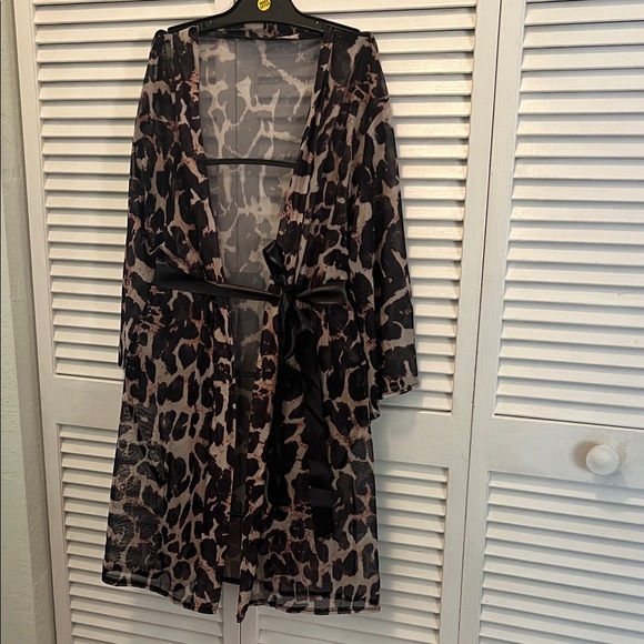Cheetah Warobe Other - #1048+ Chic Sheer Animal Print Robe